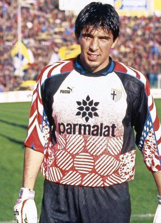 费耶诺德集结日复出首秀，志在意大利杯名次提升，管理层满意，纪律约束更严格的简单介绍