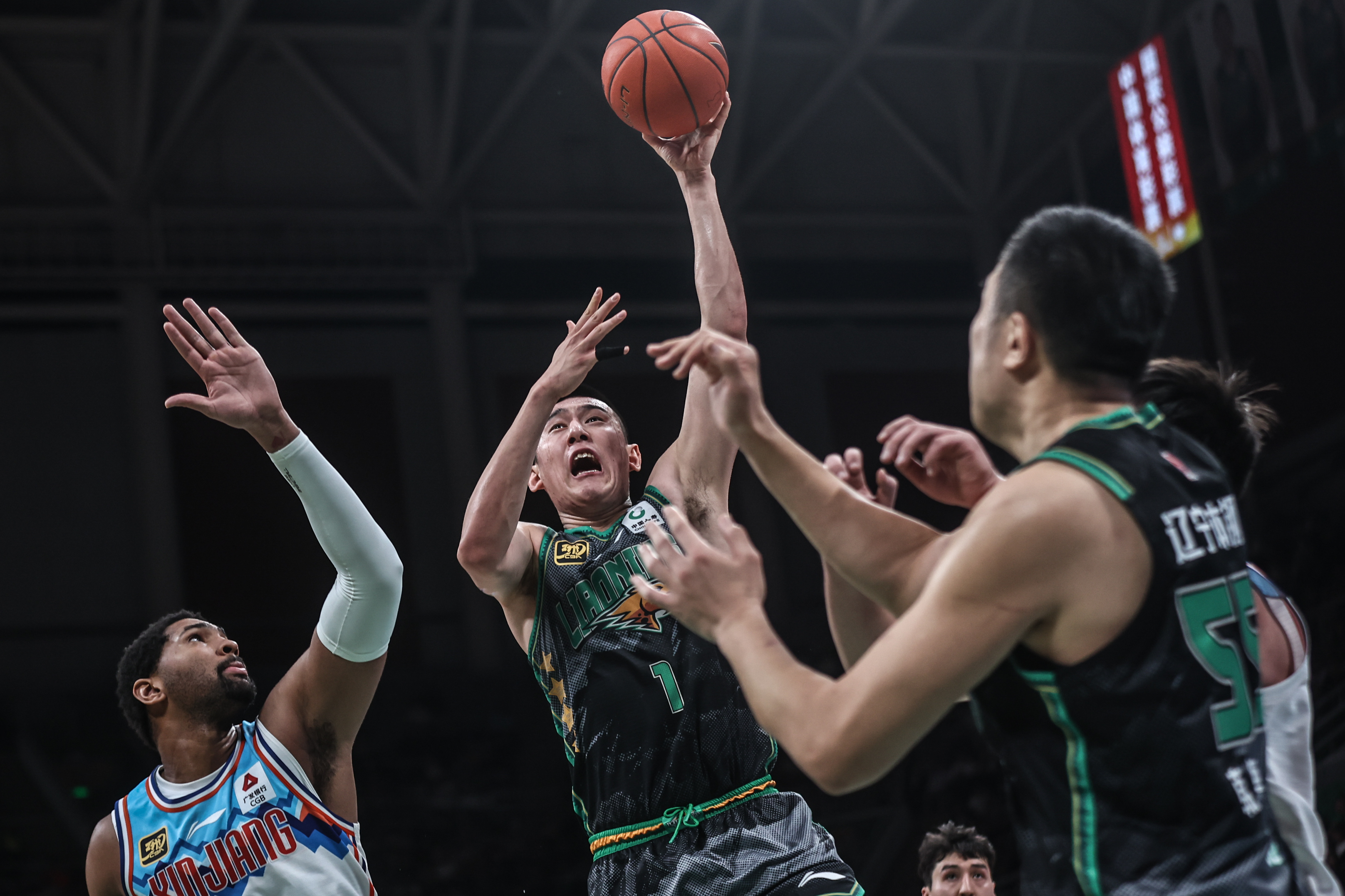 窗口期突围战来临，亚特兰大围绕NBA常规赛再遭质疑，压力陡增，控场能力受关注(nba常规赛安排表)